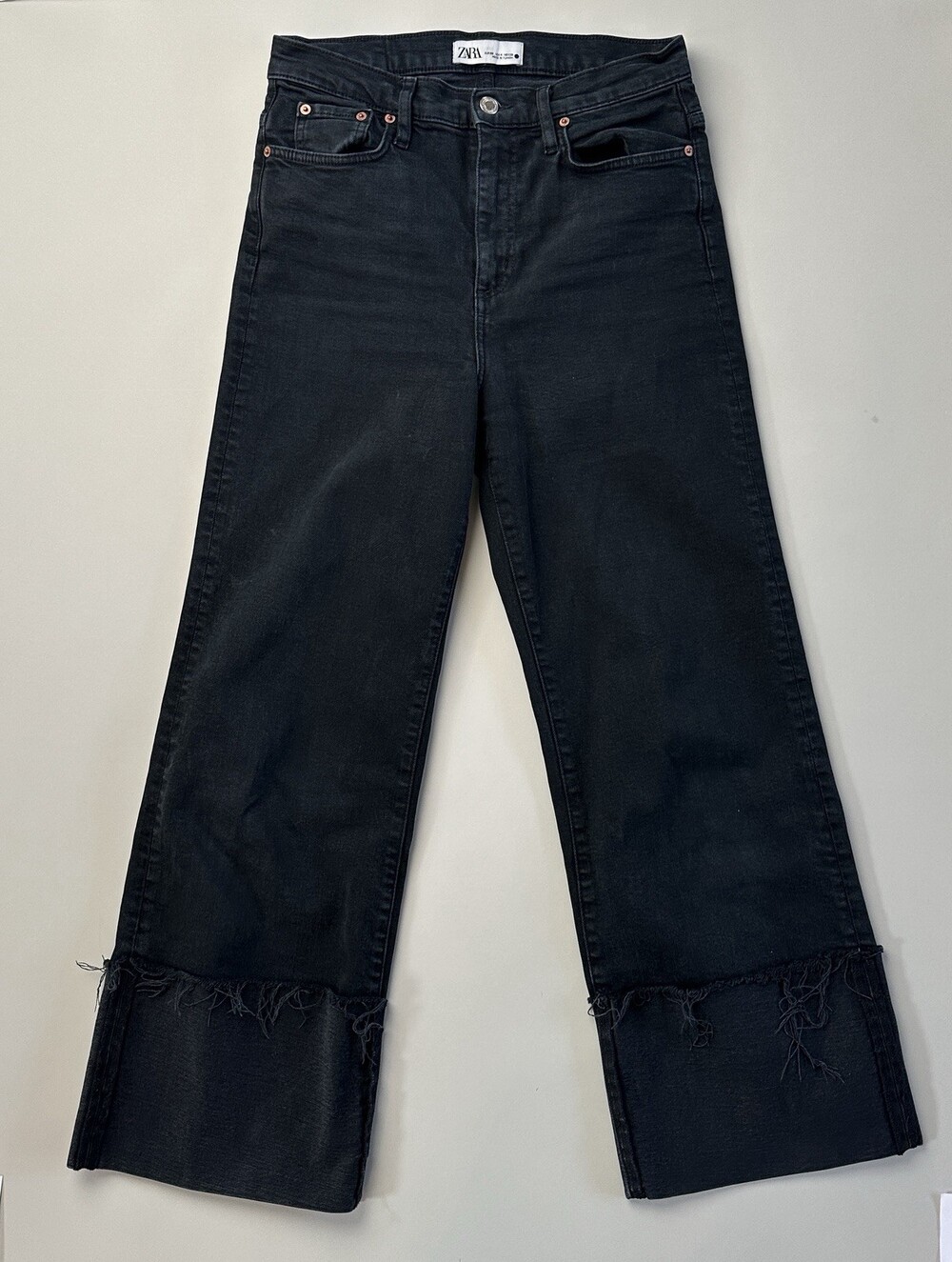 Zara Jeans Womens US 4 Black Ultra Wide Cuffed Up Leg EUR 36, MEX 26